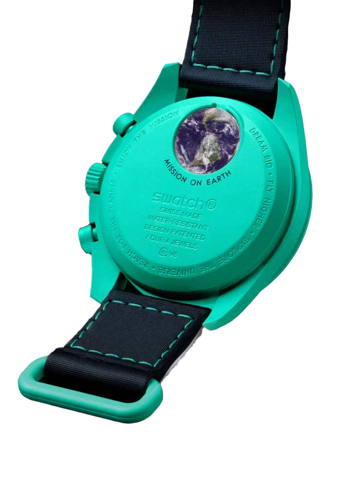 MoonSwatch MISSION ON EARTH POLAR LIGHTS